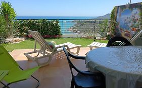 Ada Cerromar Apartamento, frente al mar y sierra, con garaje privado